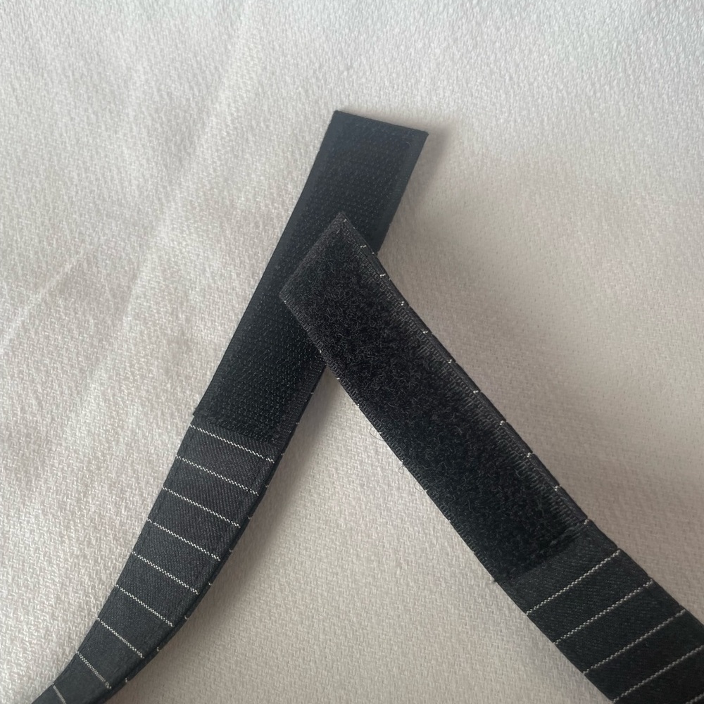 Disney Black Pinstripe Mickey Mouse Visor NWOT - Picture 4 of 4